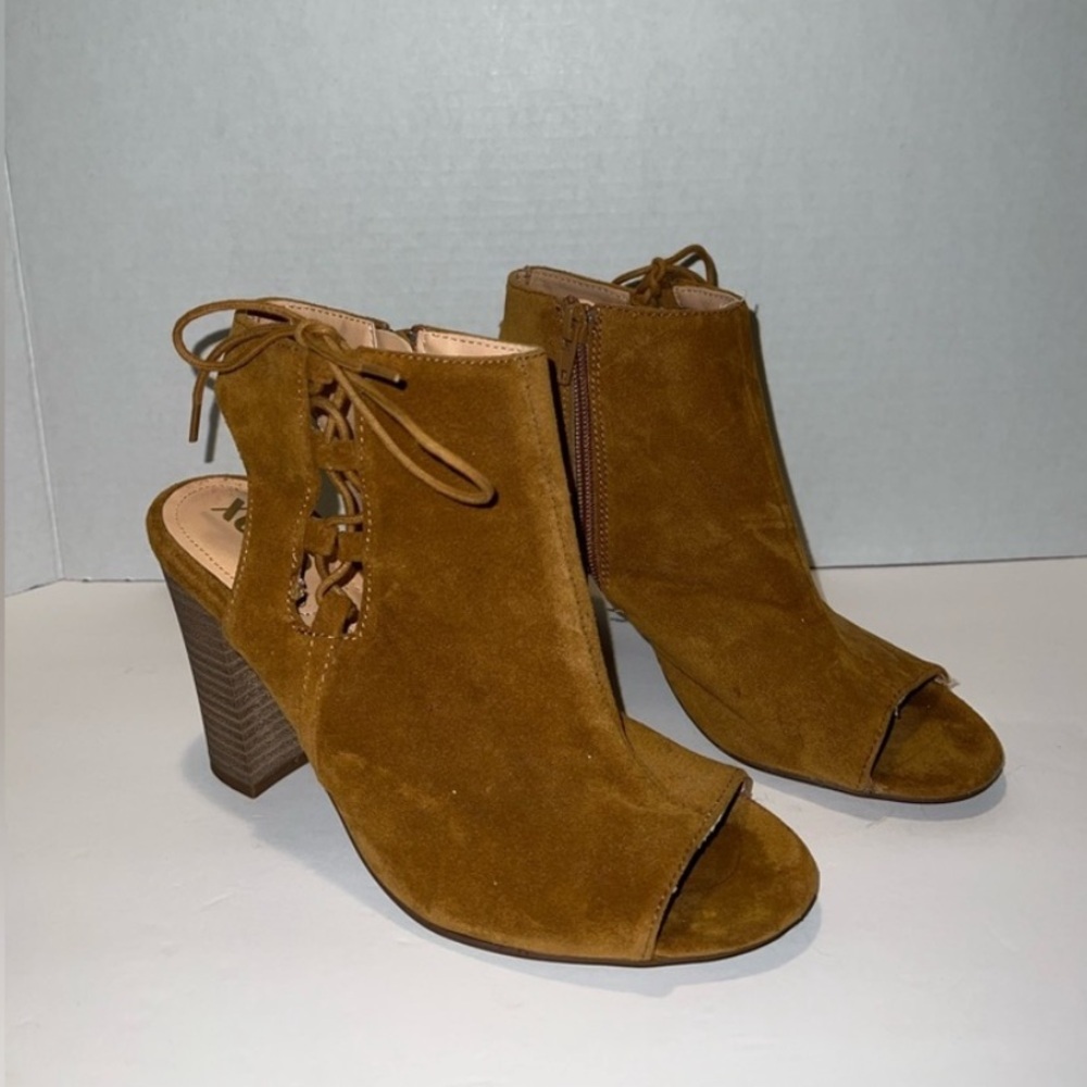 Brown suede Peep-Toe Heeled Booties